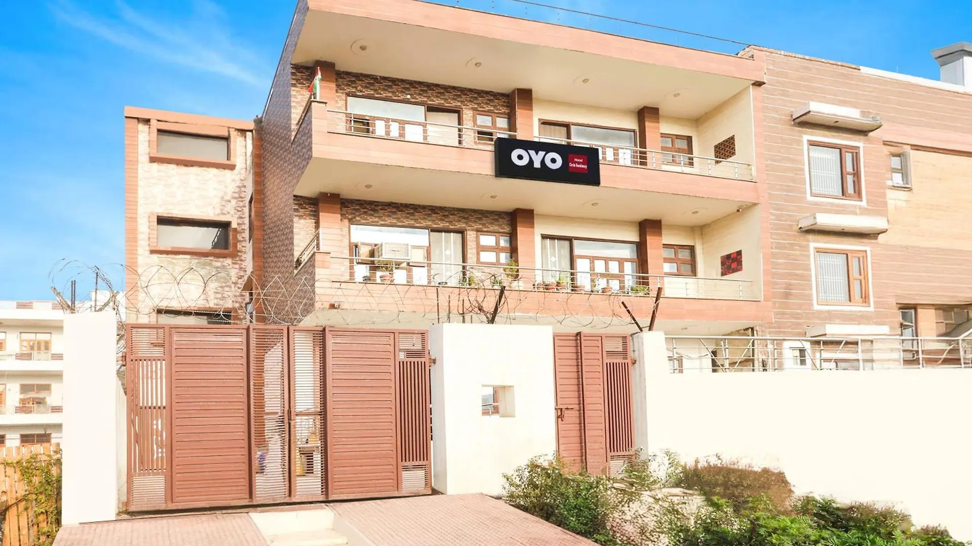Hotel O Circle Residency Gurgaon